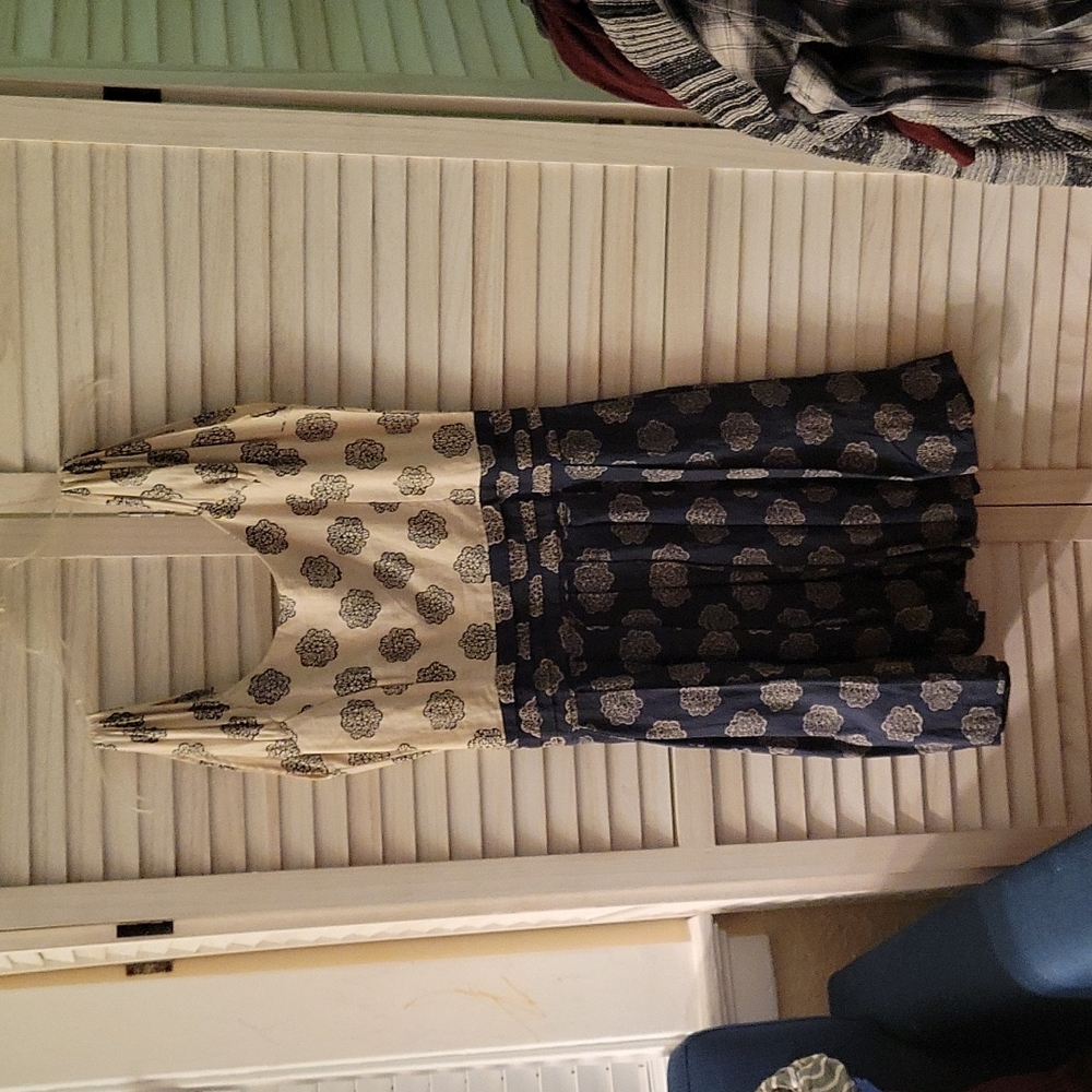 Mata Traders dress Navy and white